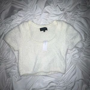 Short sleeve fluffy shirt, Size small